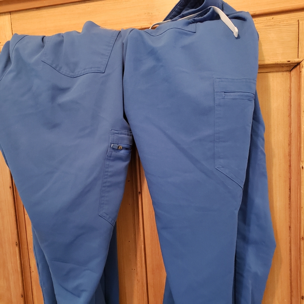 Figs Women's Size L Blue Zamora Jogger Scrubs Pants 2 pair - Picture 8 of 8